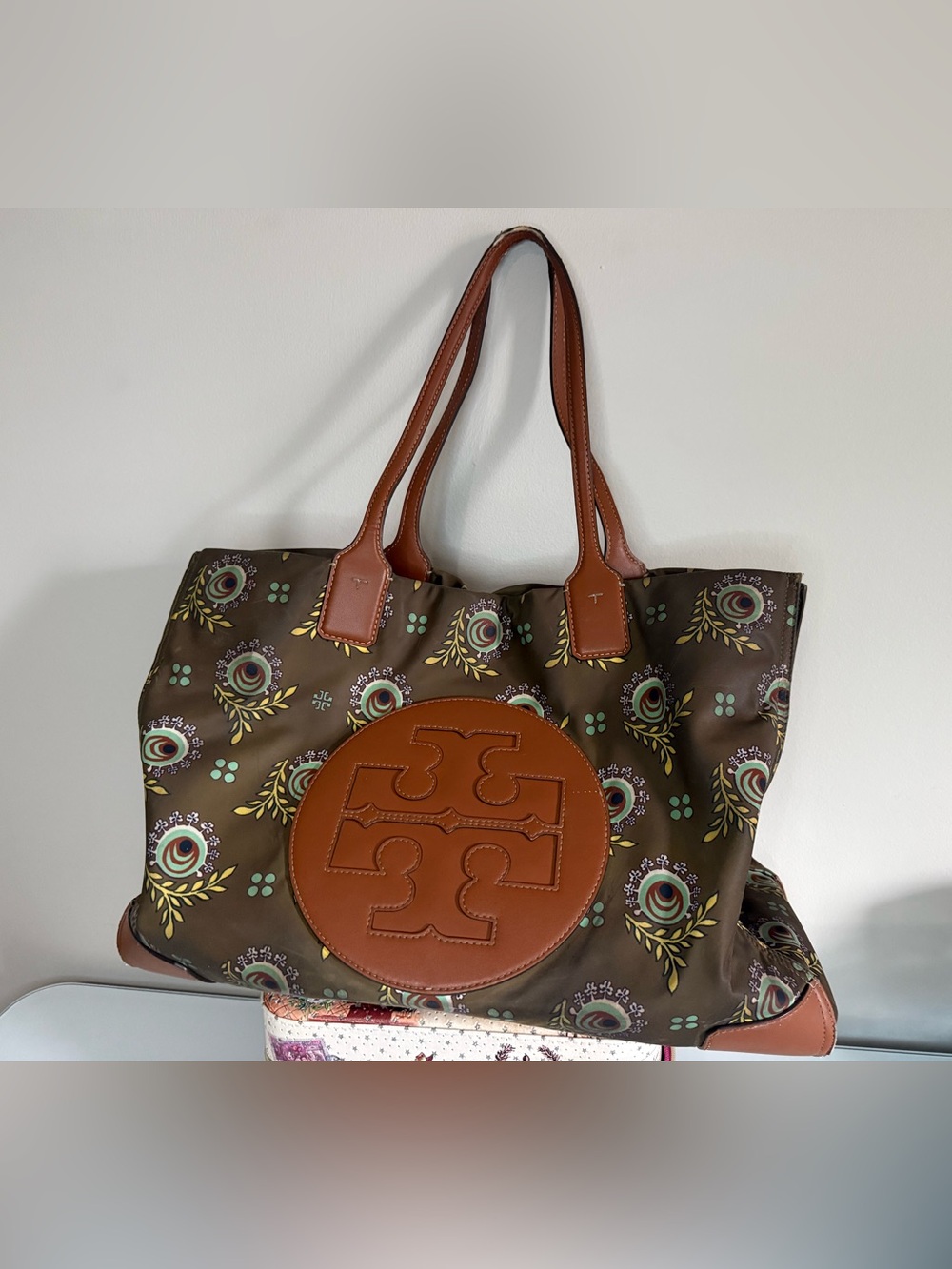 Tory Burch Ella Printed Tote Deco Bloom Combo C olive green with leather straps